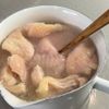 【鶏皮にらポン】鶏皮とにらで最強ご飯泥棒🍚の工程1