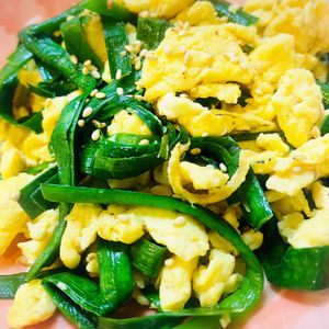 みおの作ってみた!投稿(【ニラと卵の鶏がら炒め】　シンプルでおいしい炒め物♪)