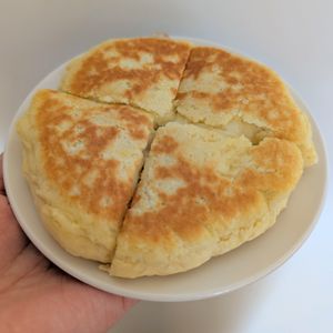 しわきの作ってみた!投稿(カンタン発酵なし！時短カリもちハニーチーズナン)