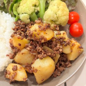 mi-koの作ってみた!投稿(簡単★ひき肉じゃが★ほくほく！ごはん泥棒)