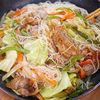 行列の定食屋さんの🍚濃厚オイスター肉野菜炒めビーフン🤩の工程5