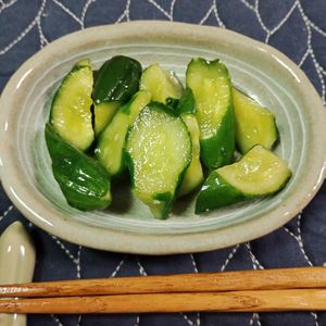 M＊Pの作ってみた!投稿(あったかご飯に🍚ポリポリきゅうりのにんにく味噌漬け😘🥒)