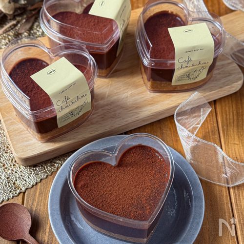 【バズり中！材料3つ♡︎とろける生チョコタルト】