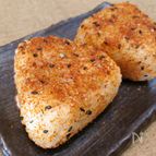 七味唐辛子の焼きおにぎり