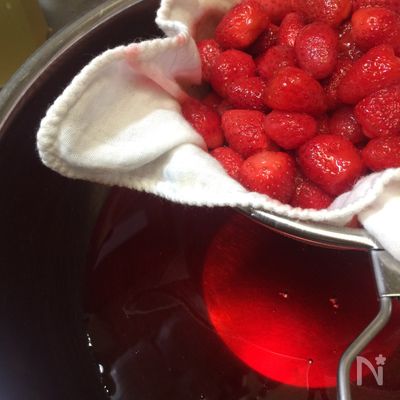 使い方色々 いちごシロップ By 古谷 真知子 レシピサイト Nadia ナディア プロの料理家のおいしいレシピ