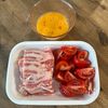すぐできる！《豚肉とトマトの卵炒め》の工程1