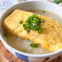 楽しみ方自由自在♪鶏のうま味を感じる【本鶏だし巻きたまご丼】