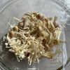 きのこあんが絶品♪【厚揚げのきのこ卵あん】の工程3