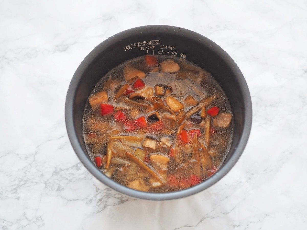 もち米不要！炊飯器で鶏おこわ | レシピサイトNadia