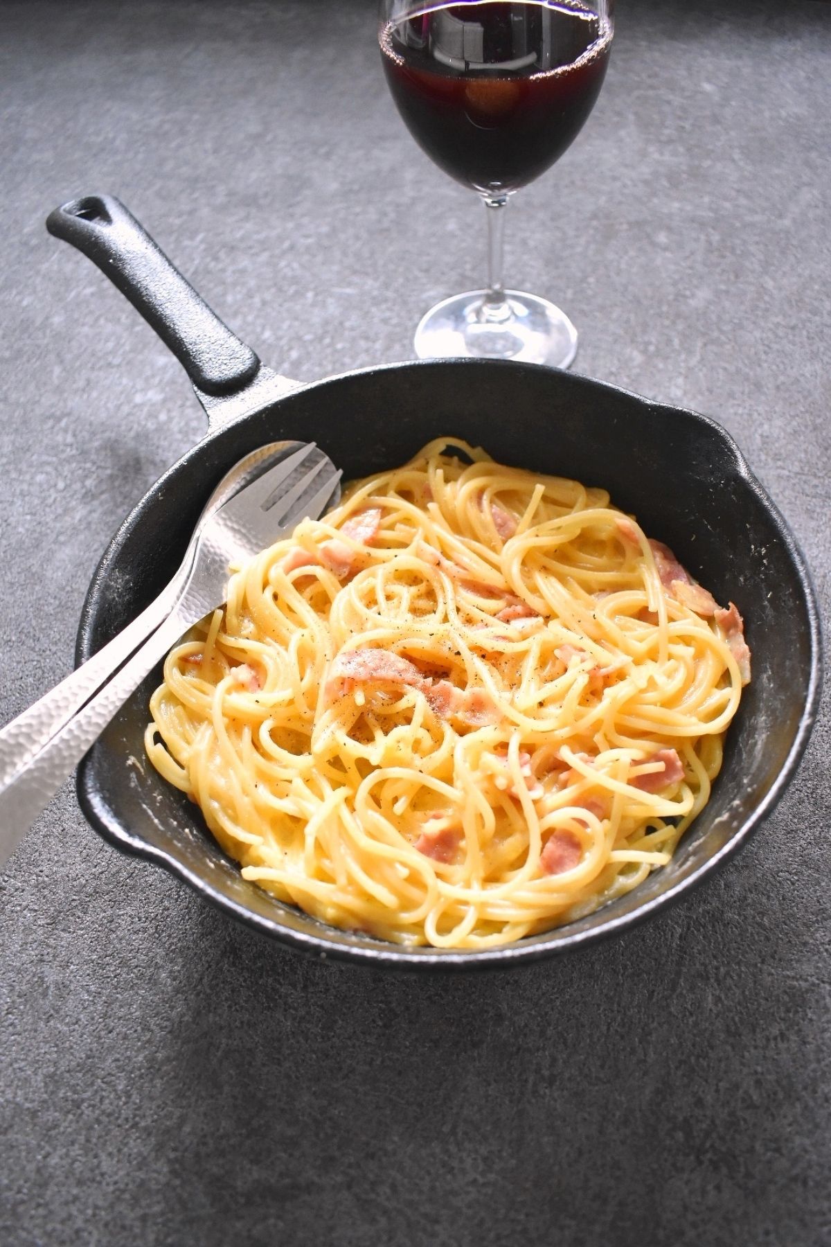 一点物【食品サンプル】ベーコンカルボナーラパスタ 実物大サイズ 新品未使用 一点物【食品サンプル】ベーコンカルボナーラパスタ 実物大