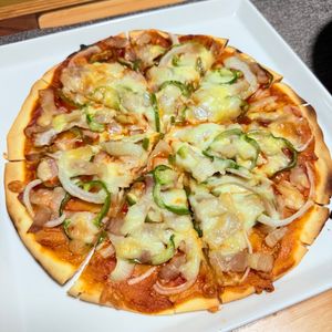 RiKOPiNの作ってみた!投稿(発酵なし！すぐにできる米粉のクリスピーピザ)