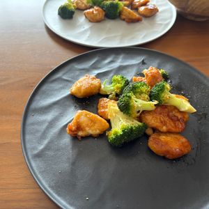 こむぎの作ってみた!投稿(しっとり♪【ささみとブロッコリーのオイスター炒め】お弁当にも)