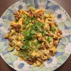 たりおの作ってみた!投稿(メインにもなるヘルシー＆節約おかず【納豆とキャベツの卵とじ】)