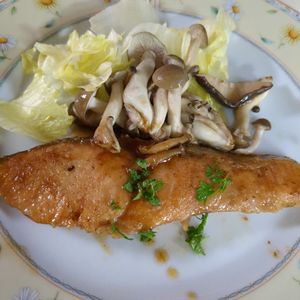 1234876の作ってみた!投稿(【鮭のムニエル レモンバター醤油】爽やかバター醤油が絶品♡)