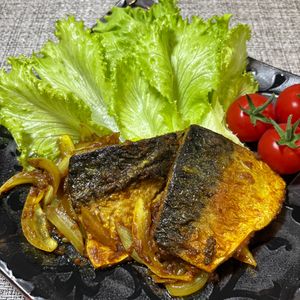 楽ラク手抜キッチン🐶🐾の作ってみた!投稿(さばのカレー照り焼き)