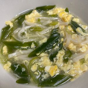 しょうこの作ってみた!投稿(【ねぎたっぷり】たまごとじうどん)