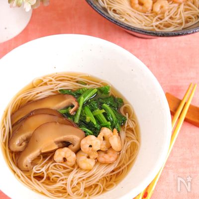 えびとしいたけのお出汁で美味しい♪簡単にゅうめん