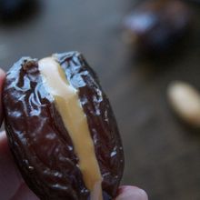 【材料2つで感動の美味しさ】デーツのおやつ