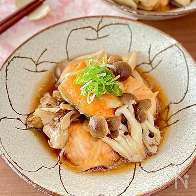 じんわり美味しい♡鮭ときのこの焼き浸し