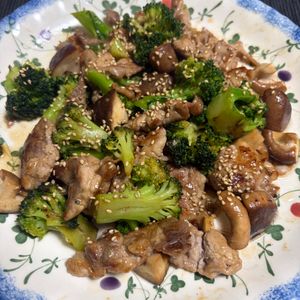 ゆっこの作ってみた!投稿(豚こまとブロッコリーのオイスター炒め【#作り置き#お弁当】)