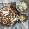 こっくりした風味【きのこの味噌クリームパスタ】の工程1