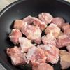 【鶏としめじの餡掛け照り焼き】材料2つで最強ご飯泥棒の工程1