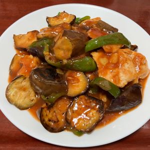 りんごの作ってみた!投稿(【鶏チリ★茄子ピーマン】エビチリよりもボリューム満点‼)