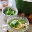 鶏手羽と大根のエスニックスープ
