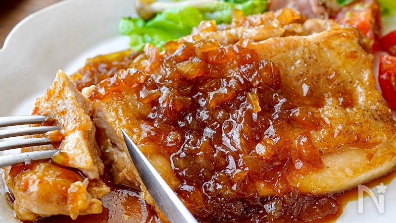 約18センチ　チキンステーキ ガーリックオニオン 食品サンプル リアル 骨付き肉 ガーリックオニオンだれチキン】たれが美味しい♡ジューシー | レシピ