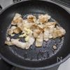 甘唐辛子と豚バラ肉の甘辛炒めの工程2