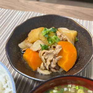 単身赴任おじさんの作ってみた!投稿(コスパ最強♩豚こま肉じゃが)