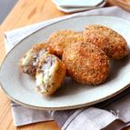 牛肉入りポテトコロッケ
