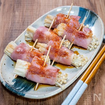 居酒屋おつまみエノキのベーコン巻き