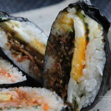 【おにぎらず】目玉焼き×きんぴらごぼう