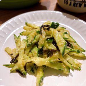 ねこまりも🐈‍⬛の作ってみた!投稿(5分で完成！【アボカド×豆腐やみつき塩昆布和え】胡麻油香る♩)