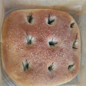 こもれびの作ってみた!投稿(【プロが教える】朝20分で焼きたて！本格フォカッチャ)