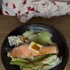 【レンジで3分】あっさりコク旨♡鮭のバタポン蒸しの工程2