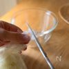 お家に余りがちなサバ缶で！大根ひらひらサラダの工程3