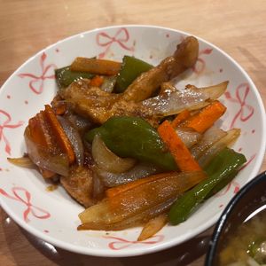 るちゃん♡の作ってみた!投稿(行列の定食屋さんの🍚ゴロっと濃厚トンテキ野菜炒め定食🤩)