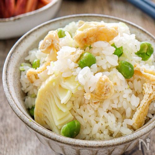 ［筍と青えんどうの炊き込みごはん］春を感じるごはん！素朴な味