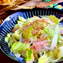 \火を使わず簡単/5分で完成【給食風♡春雨サラダ】