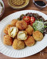 【とろ〜りチーズの豚カレーボールフライ】チーズが溢れる♪