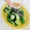 【叩かないでひねる】叩ききゅうりの塩昆布のせの工程3