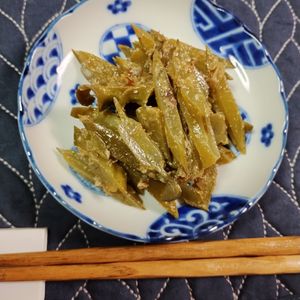 M＊Pの作ってみた!投稿(【茎わかめのにんにく炒め煮】ごま油香る！やみつき～！)