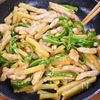 濃厚オイスターマヨの🤭💕鶏むね肉とじゃが芋の青椒肉絲🍚の工程4