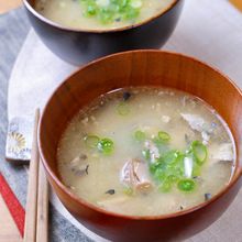 缶詰まるっと！『鯖缶のお味噌汁』