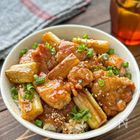 【作ってみた！で大人気】てりってりの甘辛だれが絶品！お気に入り数6000超えの「焼き鳥丼」｜みんなの推しレシピ