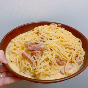 にやちゅーの作ってみた!投稿(牛乳で濃厚カルボナーラ)