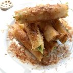 稲荷巻き豆苗の巻くだけ春巻き