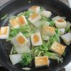 【ふわふわ！はんぺんと白菜の炒め煮】焼き色が食欲そそるよね！の工程5